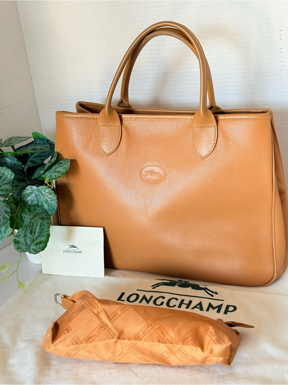 Longchamp Rozo Cognac Leather Structured Top-Handle Tote. - Picture 13 of 17